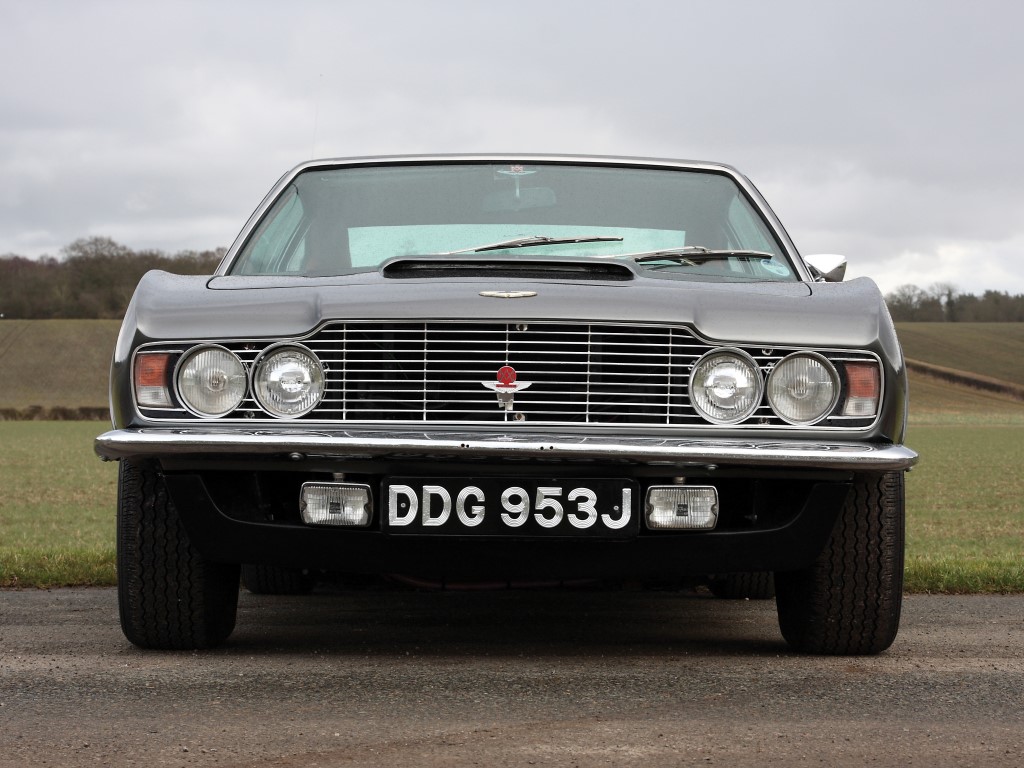 Aston Martin DBS V8 (Automatic)